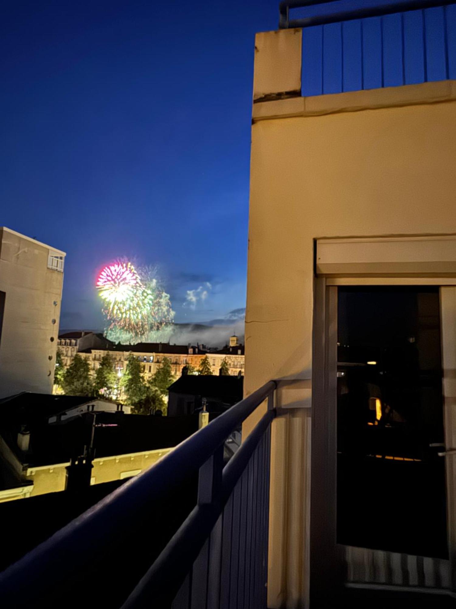 Appartement Terrasse Au Coeur De Valence 54 Екстер'єр фото